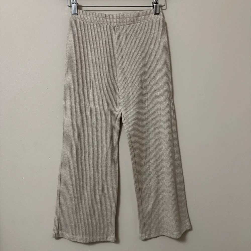 Amy Byer (girls M) size 10/12 cream tan ribbed two piece set wide leg pants - Picture 4 of 7